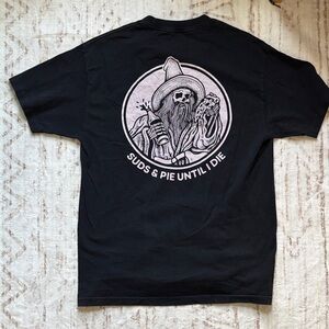 Sketchy tank suds and pie